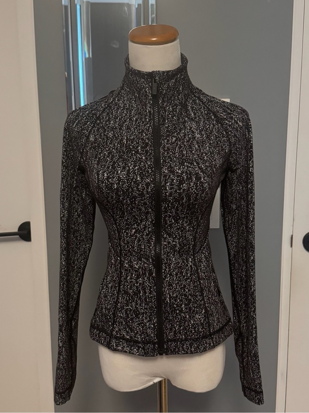 Lululemon Black Speckle Full-Zip Women's Jacket